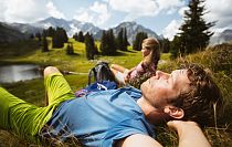 Entspannung in der Natur am Arlberg am See zu zweit